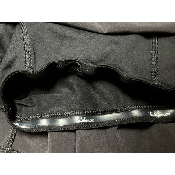 Lululemon, "Circuit Breaker Skirt II,"Women's Skort, Size 6, Black, Used - Picture 6 of 12